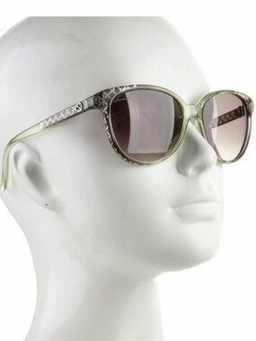 Gucci Light Green Patterned Women's Sunglasses in great condition!